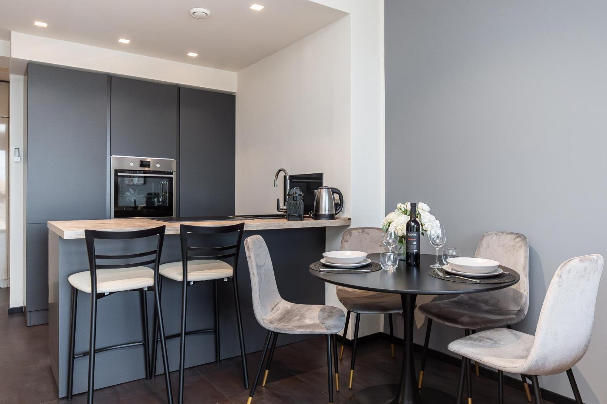 Free Parking In Luxury Suite With City View - Steps To Brignole Train Station Genova Exterior foto