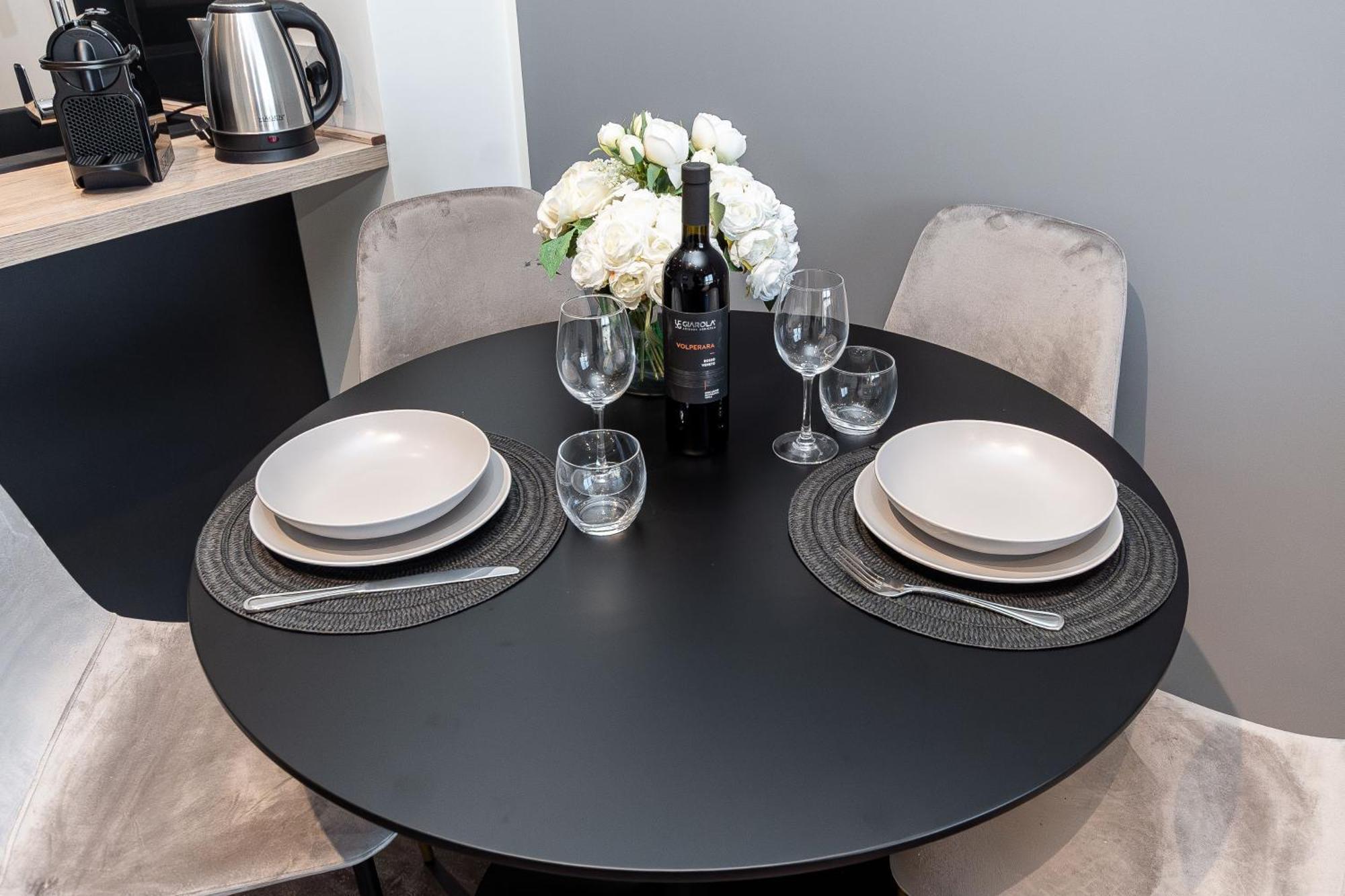 Free Parking In Luxury Suite With City View - Steps To Brignole Train Station Genova Exterior foto